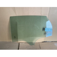 Стекло задней двери левое Ford Focus (21208000)