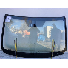 Лобовое стекло Toyota RAV-4 (18131000)