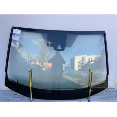 Лобовое стекло Toyota RAV-4 (23186000)